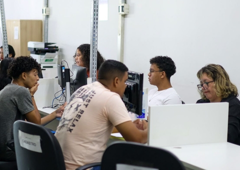 Sine Amazonas divulga 216 vagas de emprego para esta segunda; veja