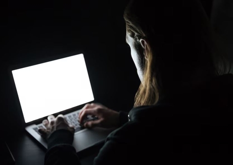 Adolescentes e travestis atraiam clientes de site de relacionamento para sequestros em Manaus