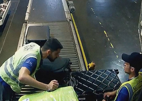 Malas de brasileiras presas por tráfico na Alemanha foram trocadas no aeroporto, veja vídeo