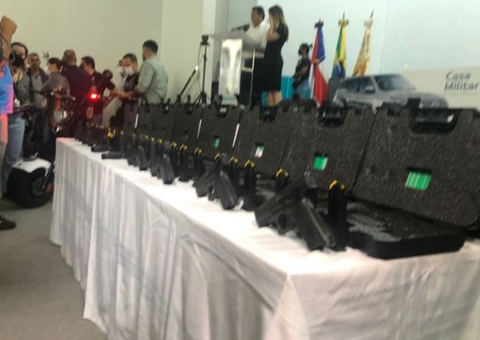  Guardas municipais recebem 250 armas em Manaus 