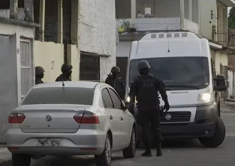 Negociação com homem que mantém família refém já ultrapassa 8 horas em Manaus