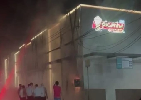 Incêndio no restaurante Picanha Mania assusta clientes em Manaus 