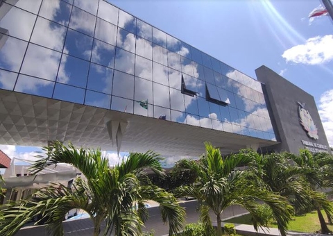 Servidores aprovados no concurso público de 2021 são nomeados no TCE-AM