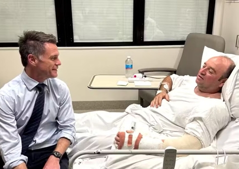 Bilionário doa  R$ 357 mil a 'herói' que desarmou atirador na Austrália