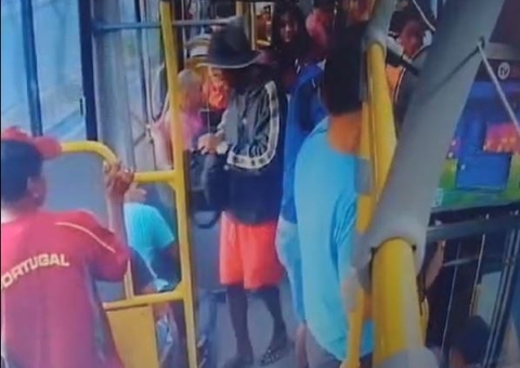 Adolescentes que balearam passageiro durante assalto são apreendidos em Manaus