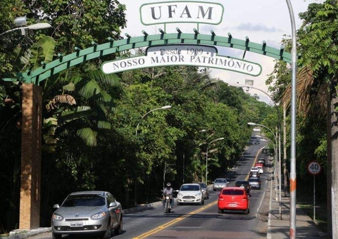 Ufam pede que alunos e professores entrem em grupo prioritário da vacinação