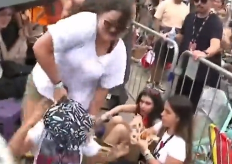 Taylor Swift: fã puxa outra pelos cabelos na fila de show e caso tem reviravolta; vídeo