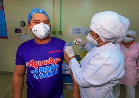 Estudantes da Ufam são vacinados contra a Covid-19 no Amazonas