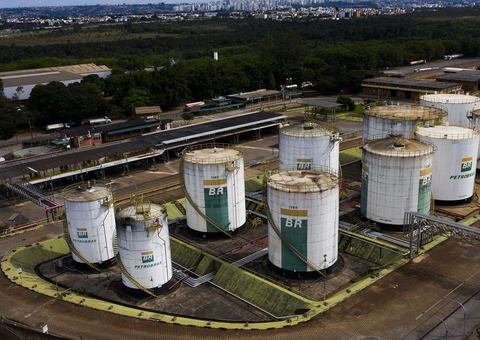 Gasolina e diesel estão mais baratos nas refinarias a partir de hoje