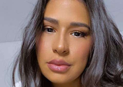 Simone, da dupla com Simaria, retira útero em cirurgia 3 meses após parto