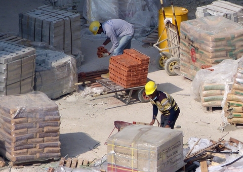 Sinduscon-AM cadastra currículos para atuação na construção civil