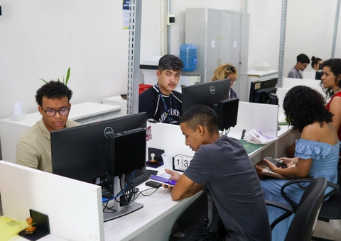 Motorista entregador e mais: Sine Amazonas divulga 213 vagas para esta terça