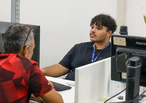 Estoquista, carpinteiro e mais: Veja 124 vagas do Sine Amazonas desta terça