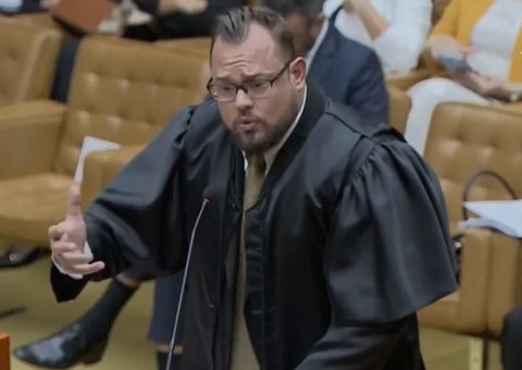 Advogado de bolsonarista é expulso de partido após atacar ministros e confundir livros no STF