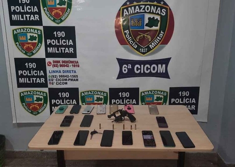 Dupla é presa com mais de 15 celulares roubados Manaus