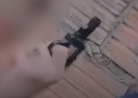 Adolescente é flagrado exibindo arma após matar aula para ir a balneário em Manaus