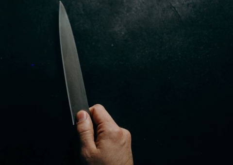 Homem esfaqueia marido da ex na Sexta-feira Santa no Amazonas 