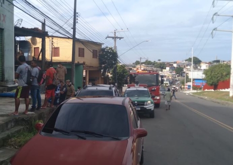 Homem é achado morto na frente de quartel do Corpo de Bombeiros em Manaus