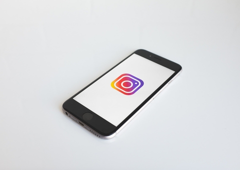Teste do Instagram quer divulgar o app do Facebook