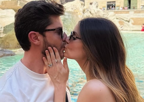 Grávida, Camila Queiroz exibe fotos de viagem romântica com Klebber Toledo 