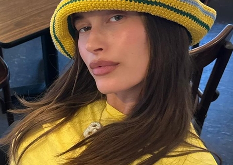 Hailey Bieber indica sexo de bebê em novas fotos mostrando barriguinha de gravidez