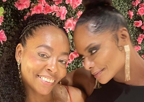 Gêmea de Adriana Bombom m0rreu no banheiro de casa onde trabalhava; IML revela causa