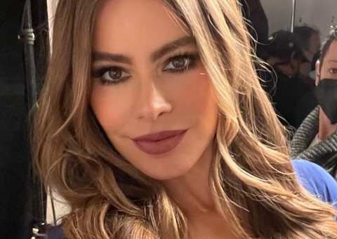 Sofía Vergara recorda câncer na garganta e incentiva prevenção