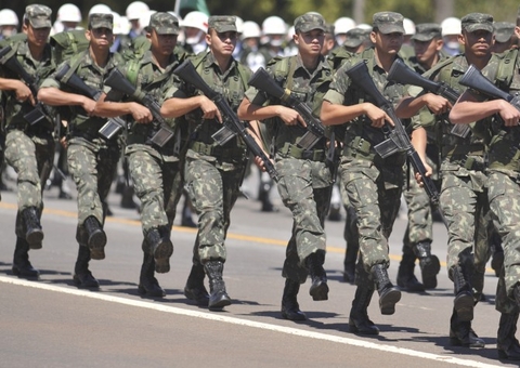 Exército abre concurso com vagas para Oficiais e Capelães; confira