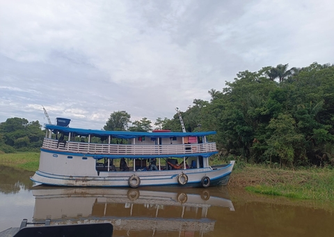 600 quilos: Drogas lançadas por avião e transportadas por barco são apreendidas em Tefé