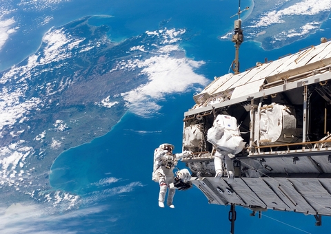 NASA adia missão espacial por astronauta estar com "problema de saúde"