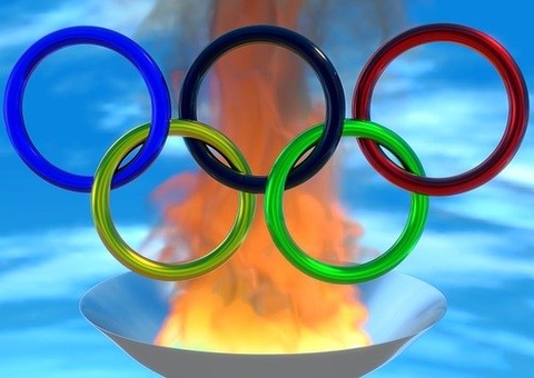 Atleta de equipe de Simone Biles é diagnosticada com covid-19 em Tóquio