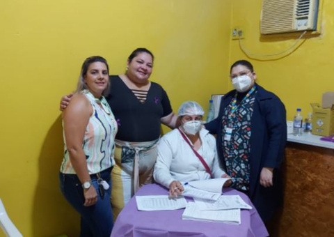 Mulheres encerram Março Lilás fazendo exame preventivo do câncer de colo