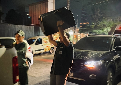 Bares são fechados durante fiscalização em Manaus 