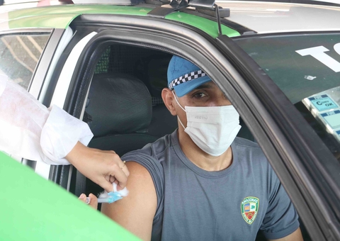 Covid-19: Agentes da segurança pública são vacinados com 2ª dose da vacina