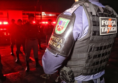 Doze pessoas são presas com armas e drogas no Amazonas