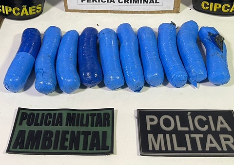Maconha escondida em sacola com bodó é apreendida em embarcação no Amazonas