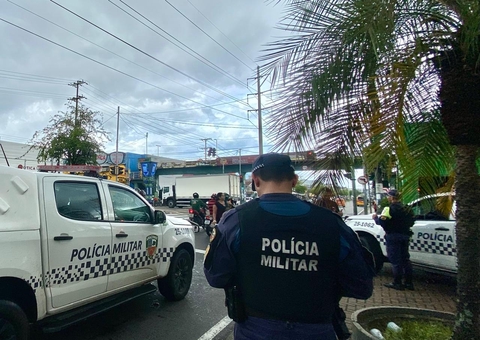 Câmeras do paredão flagram assassino e traficantes no meio da rua em Manaus