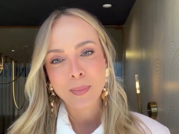 Tata Estaniecki quebra o silêncio após término com Júlio Cocielo