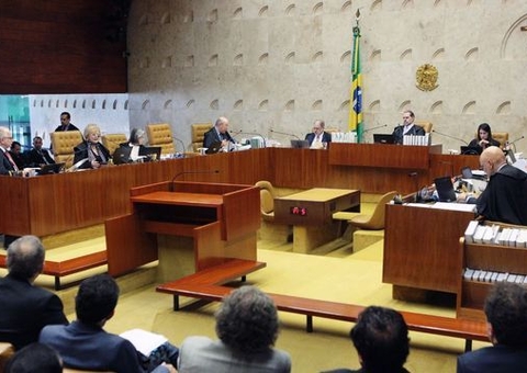 Ministros do STF votam sobre suspensão de trechos dos decretos de armas