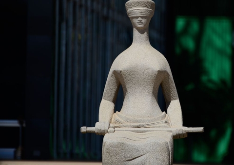 STF começa a julgar limites de propagandas eleitorais em jornais