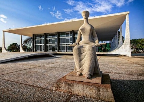 Políticos comemoram suspensão de decretos que afetam Zona Franca de Manaus