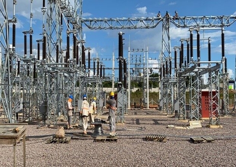 Manutenção deixa 10 bairros sem energia em Manaus nesta terça-feira