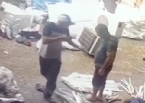 Bandidos levam quase R$10 mil durante assalto a sucataria em Manaus; vídeo