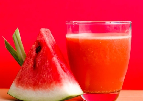  Conheça os sucos que ajudam a desintoxicar o organismo 