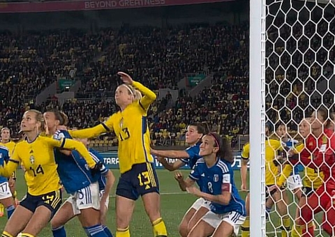 Suécia fecha segunda rodada do Grupo G com goleada sobre a Itália