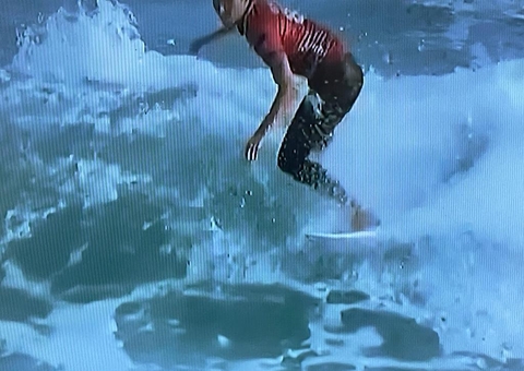 Filipe Toledo vence nova etapa do Mundial e assegura vaga nos Jogos Olímpicos