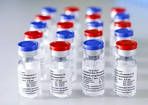 Amazonas negocia a compra de 1 milhão de doses da vacina Sputnik V