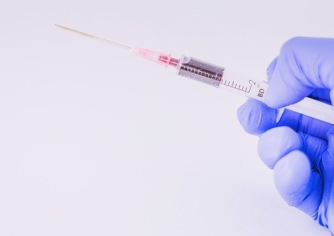 EUA compram 500 milhões de vacinas da Pfizer para doar a outros países