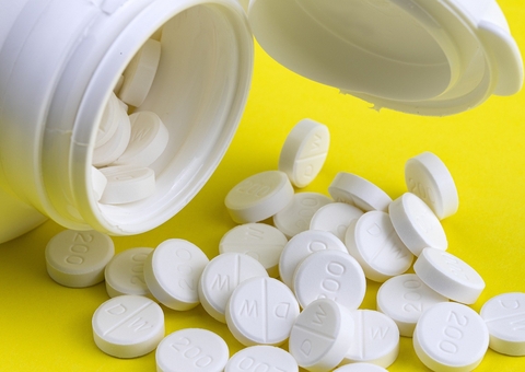 Jovem que gastou R$ 9 mil durante alucinação tomou zolpidem; saiba os efeitos do remédio