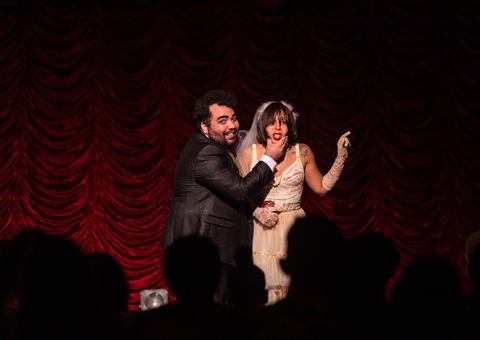 Temporada de ‘Cabaré Chinelo’ começa nesta sexta no Teatro Gebes Medeiros